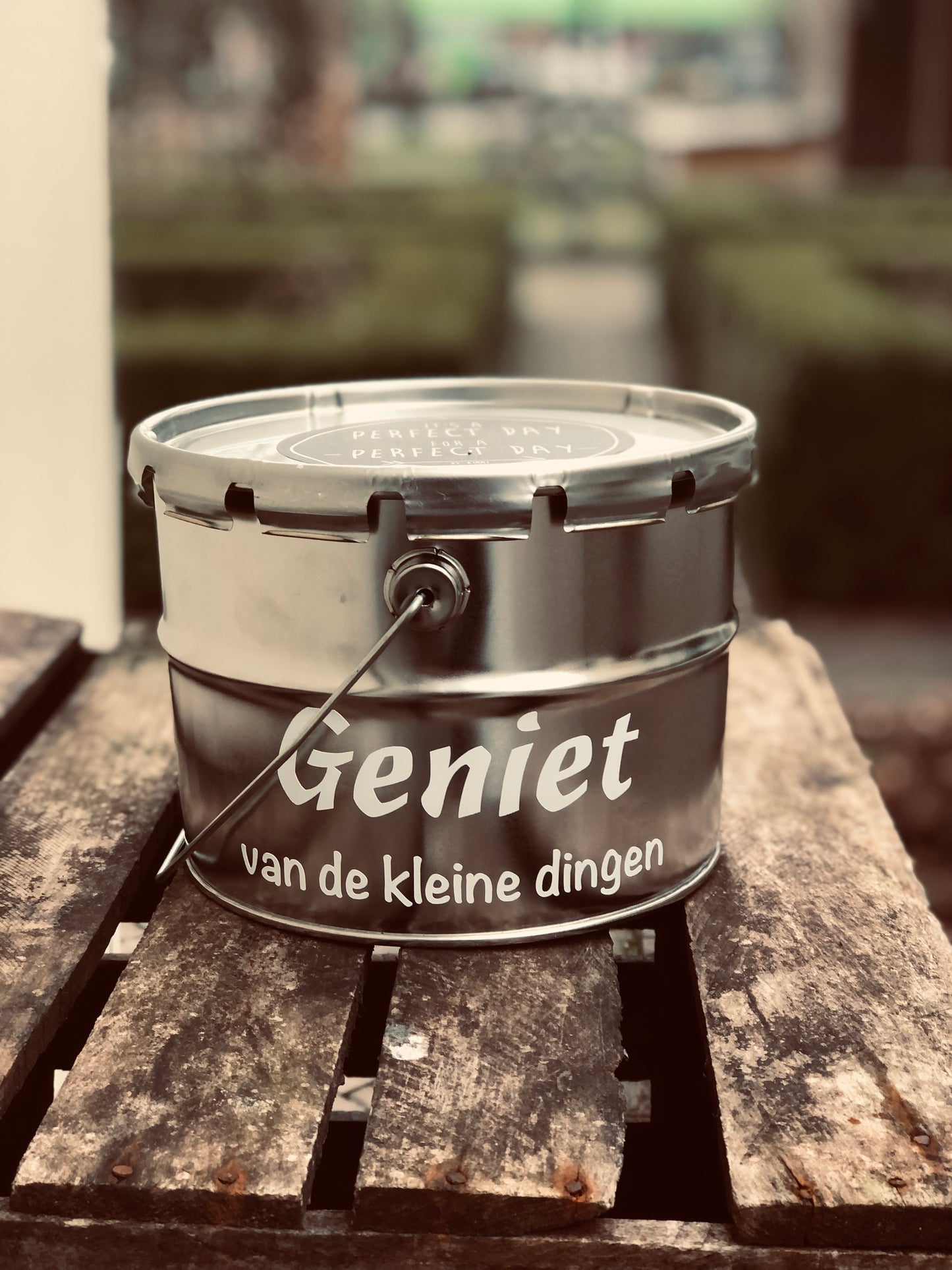 Buitenkaars in blik