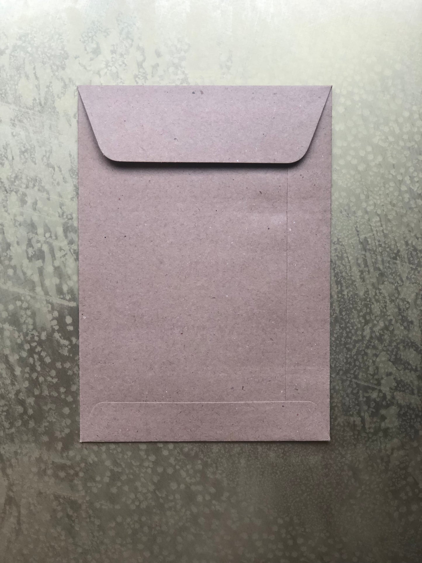 Envelop bruin