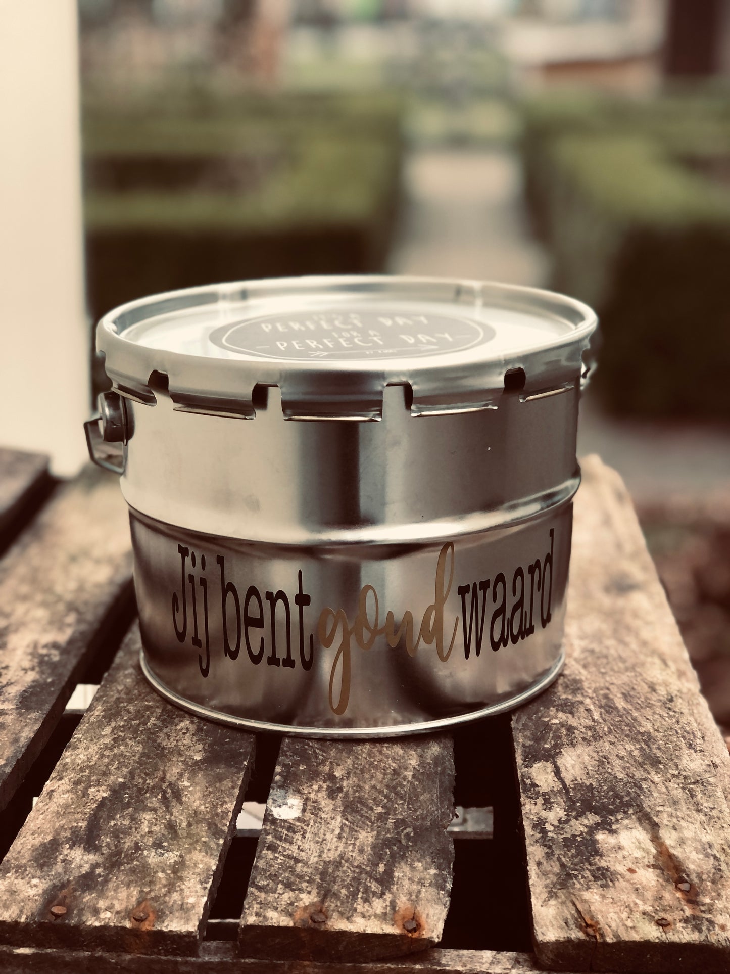 Buitenkaars in blik