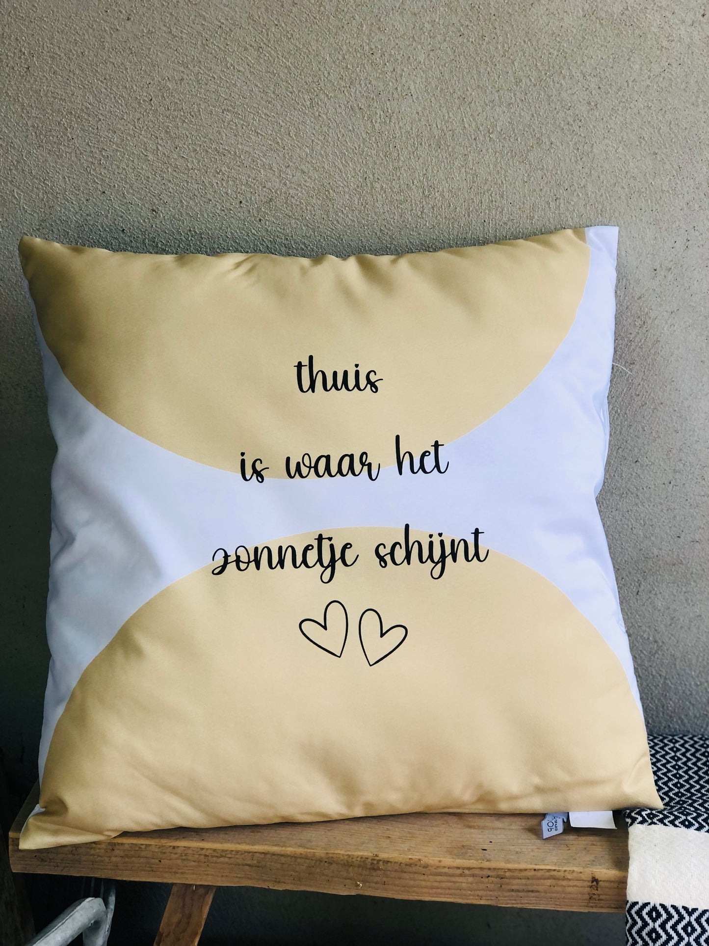 Buitenkussen met tekst